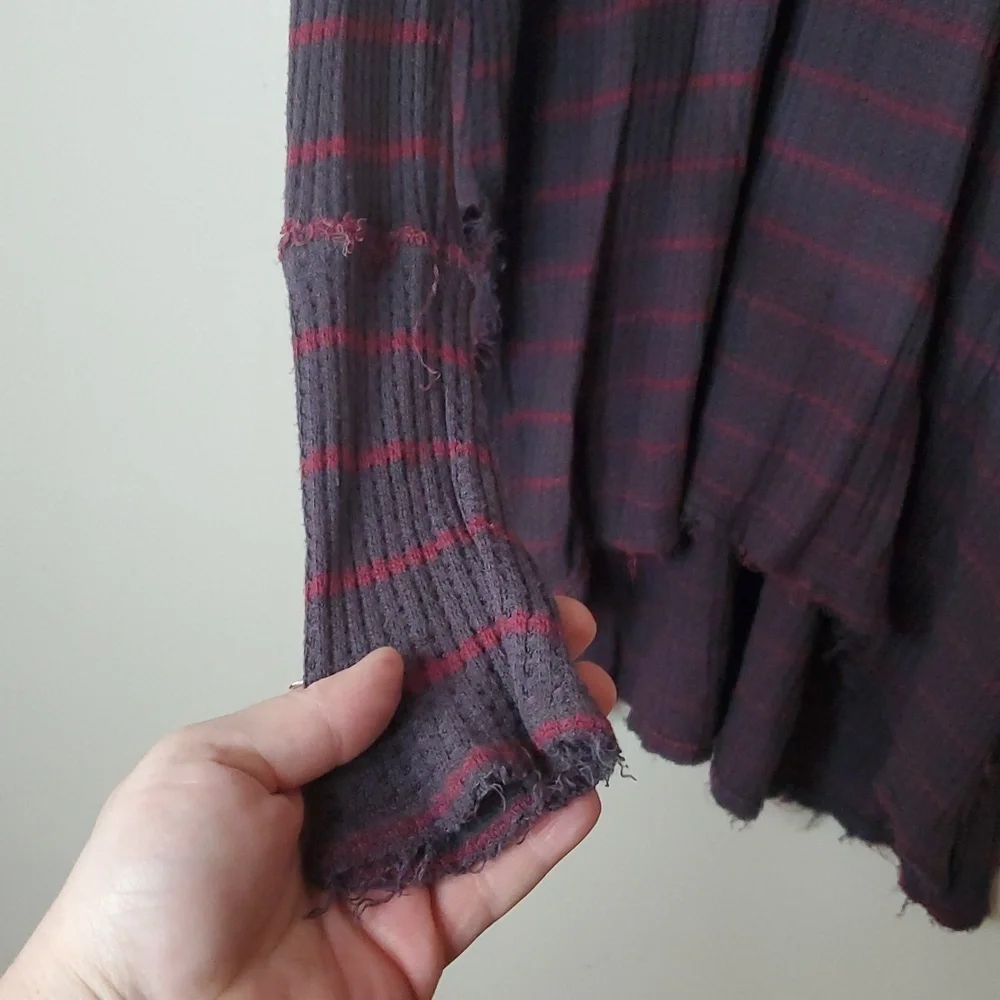 Free People Sunset Park Drippy Waffleknit Flowy Thermal Size Large Grey Red